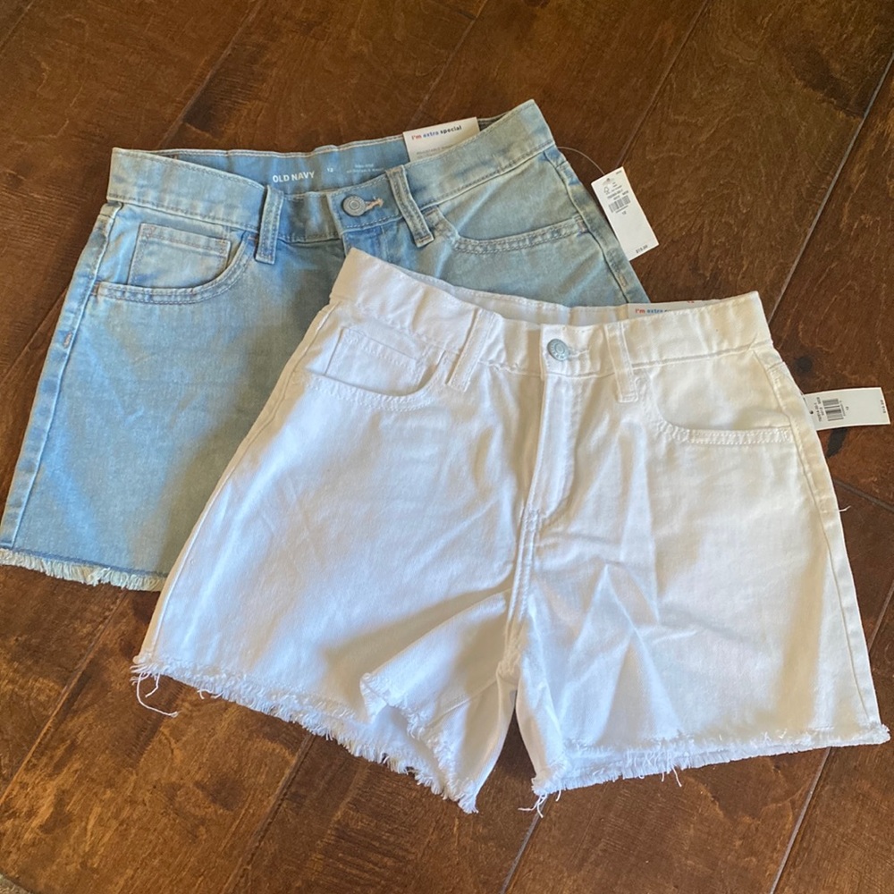 Old Navy Hi-Rise Shorts Set of 2 NWT